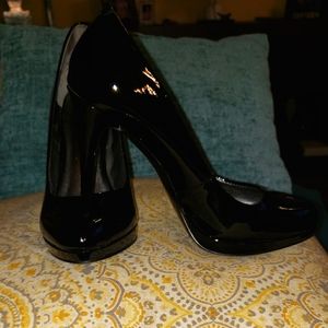 Black shiny Nine West shoes